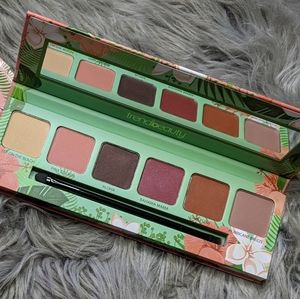 Makeup palette